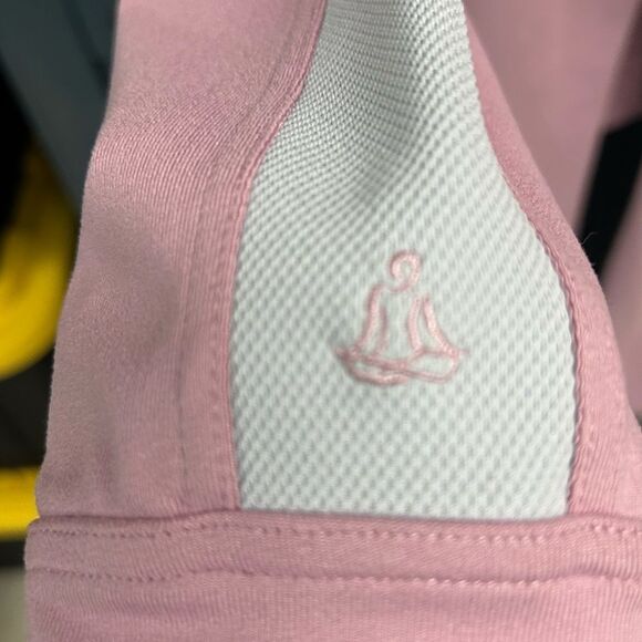 Izod Two Piece Set - Picture 13 of 13